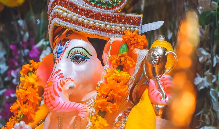 Surrender To Bappa: 