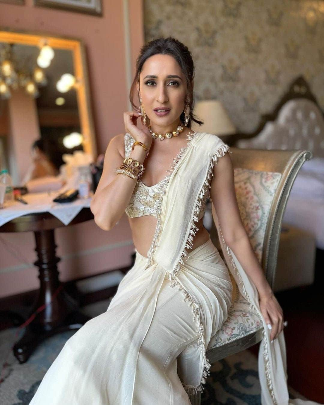 Pragya Jaiswal’s Effortless Elegance