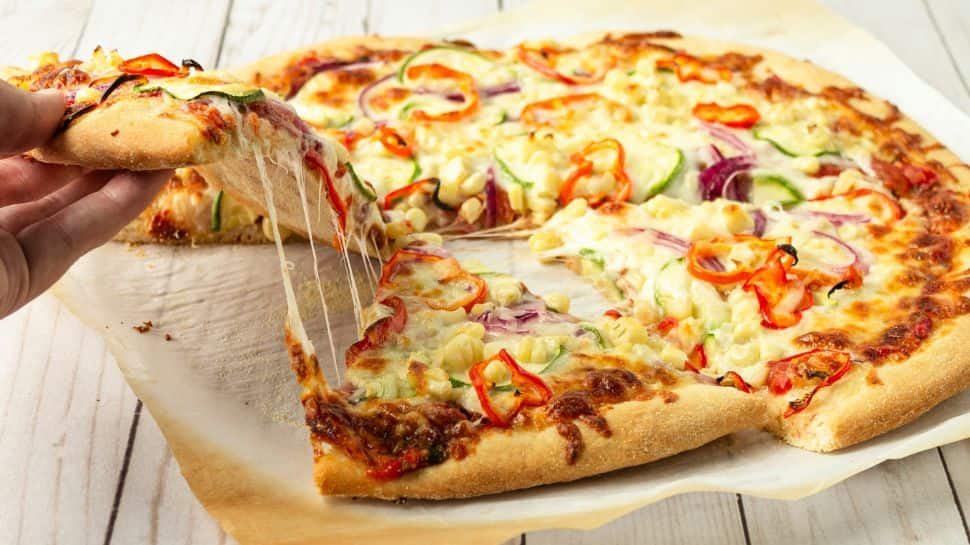 National Cheese Pizza Day 2024 Ways To Share This Cheesy Delight With