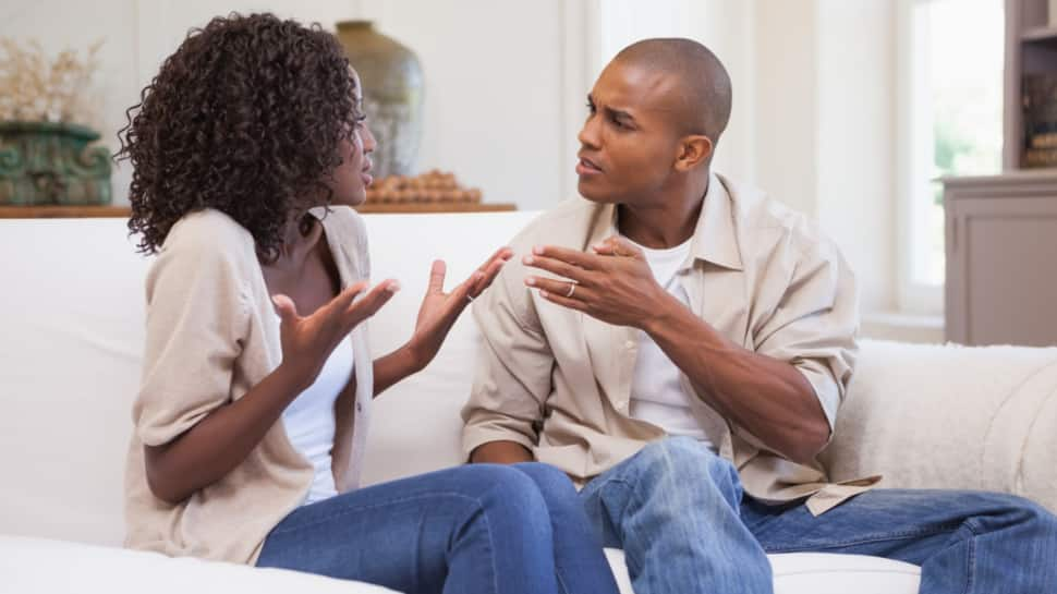 9 Subtle Behaviours That Indicate You’re In A Relationship With A Very Difficult Person