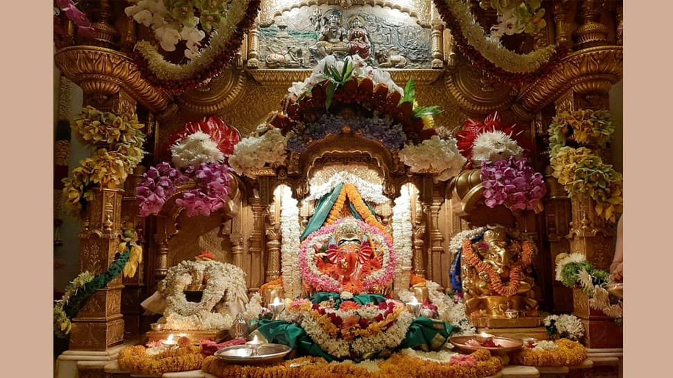 Shree Siddhivinayak Temple 2024 LIVE Streaming, Darshan: Get Bappa&#039;s Blessings!