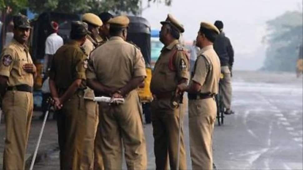 Woman Raped On Busy Road In MP&#039;s Ujjain, Onlookers Record Video