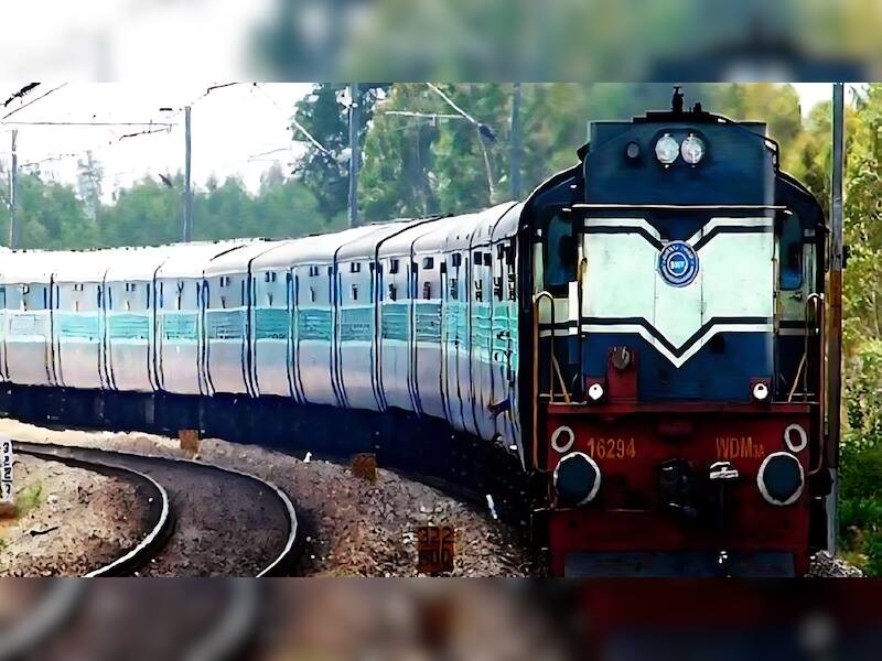 Top 5 Fastest Trains In India: Vande Bharat Express, Gatimaan, And ...