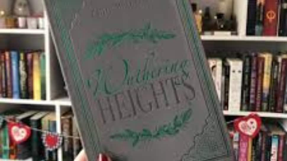 Wuthering Heights: An Emily Brontë gothic romance  