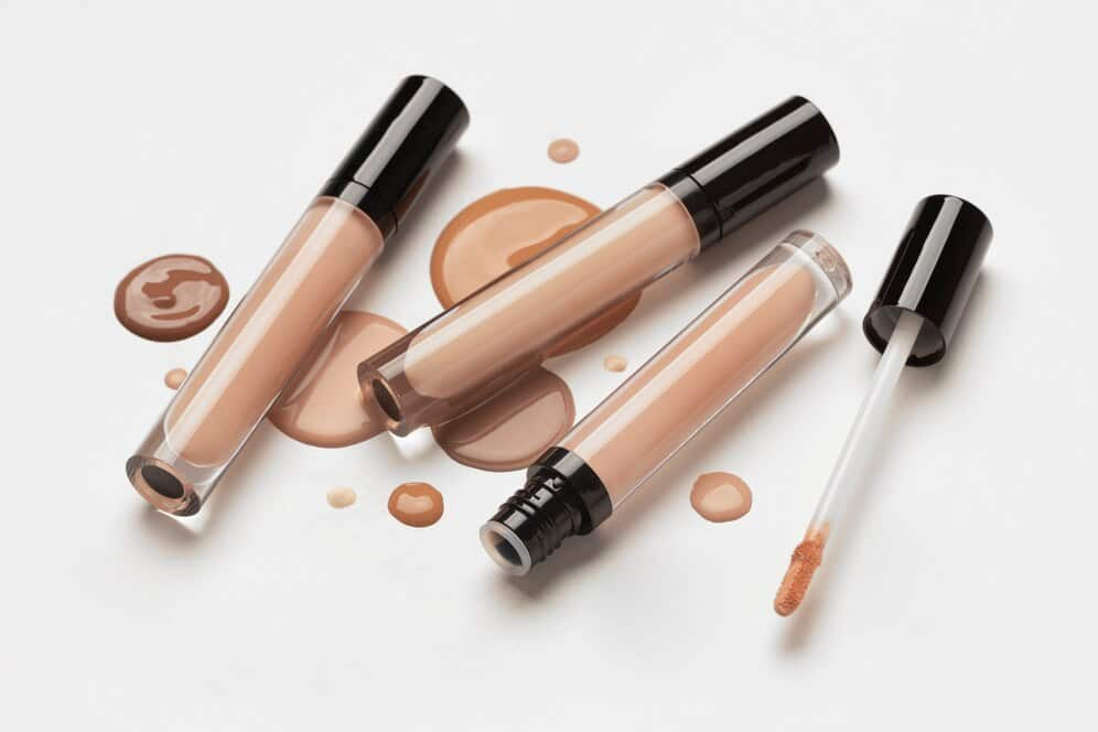 Flawless Finish: A Guide to Concealers