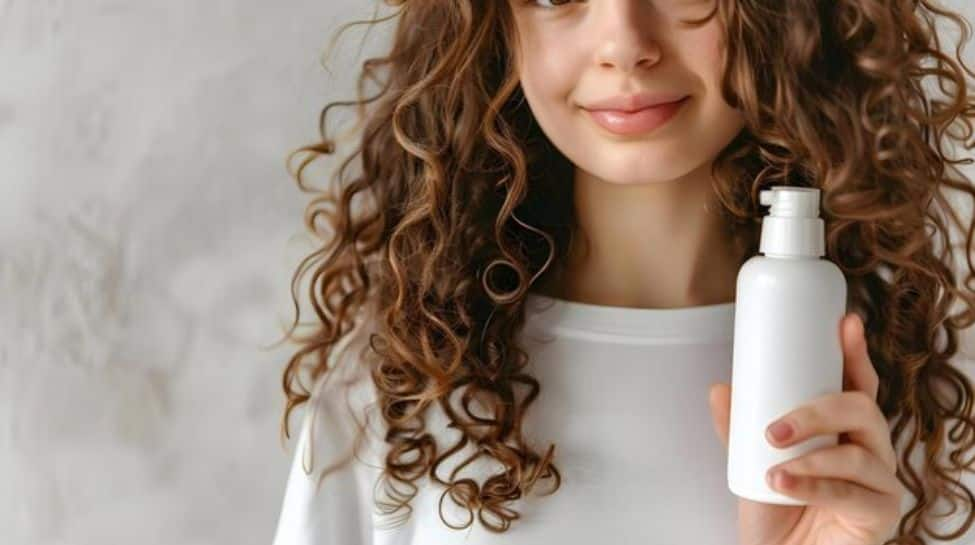 5 Monsoon Hair Care Tips For Curly And Wavy Hair