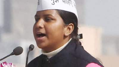 Rakhi Birla