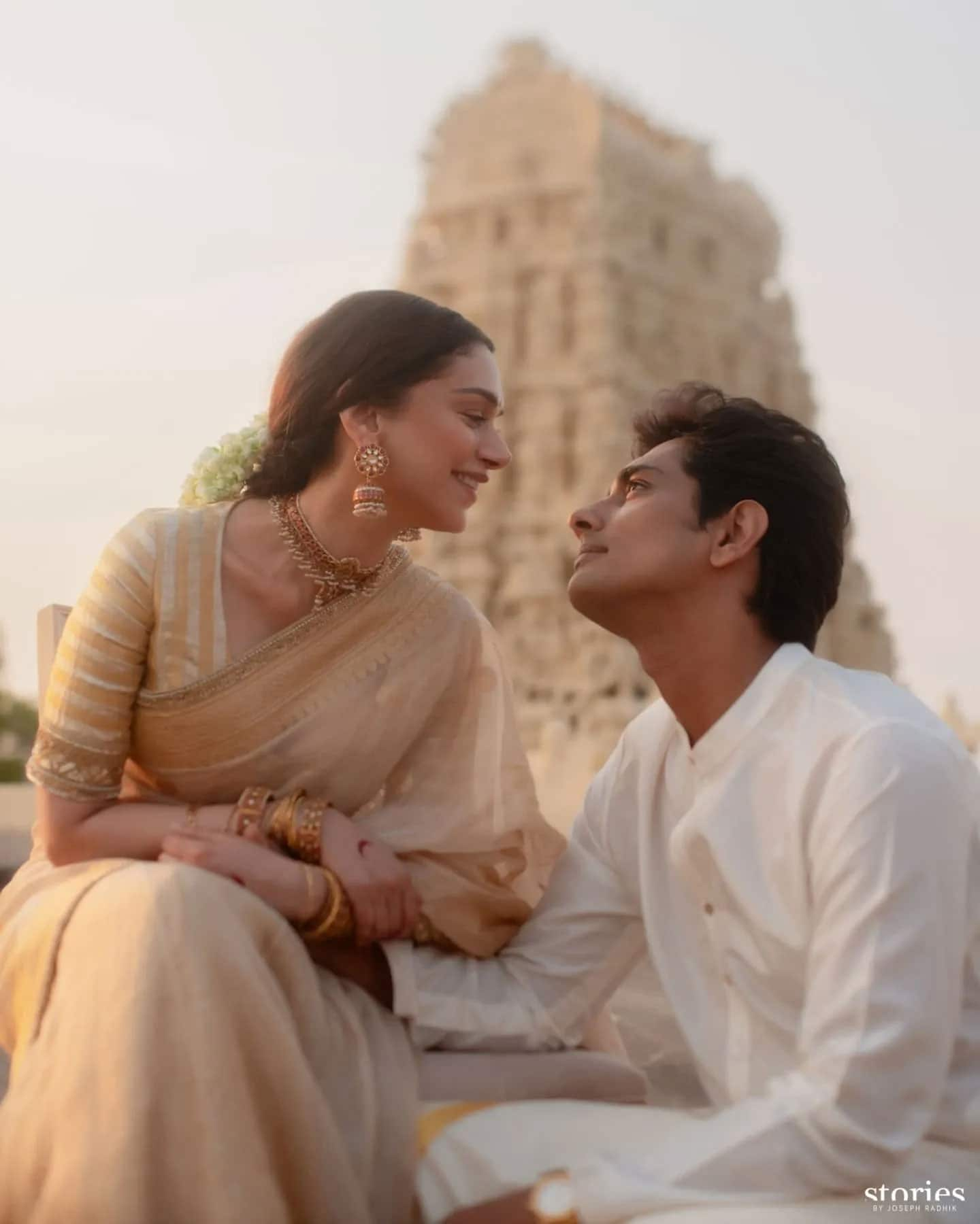 Aditi Rao Hydari and Siddharth Look Beautiful!