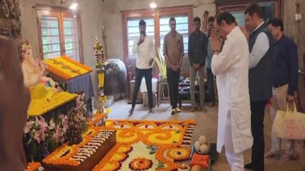 Ganesh Chaturthi 2024: Maharashtra Deputy Chief Ministers Ajit Pawar, Devendra Fadnavis Attend Nana Patekar&#039;s Ganeshotsav Celebrations