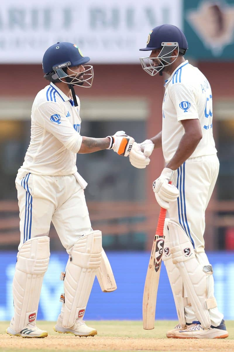 Record Partnership for the Seventh Wicket