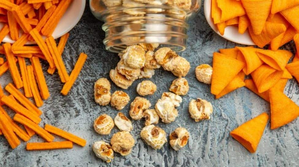 Is Snacking Between Meals Really Bad For Weight Loss?