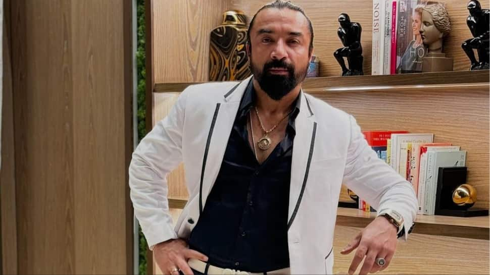 Ajaz Khan