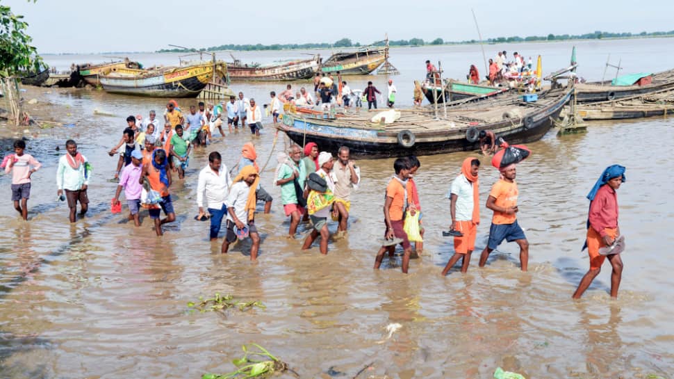 Bihar Issues Flood Alert Due To Increased Water Flow From Birpur And Valmikinagar Barrages