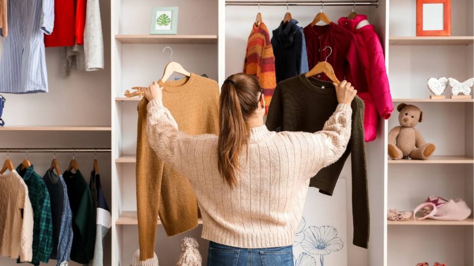 Wardrobe Refresh: 8 Smart Ways to Organize and Style Your Clothes