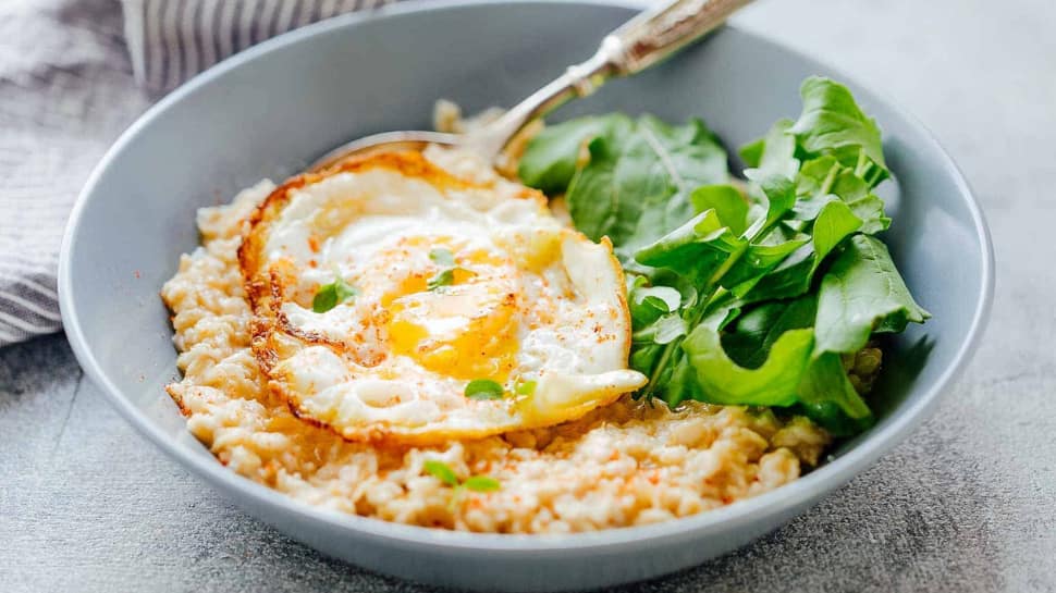 Try This Easy Masala Garlic Oats With Fried Egg Recipe For A Healthy Twist