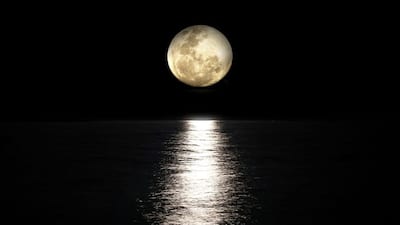 October Supermoon: How Full Moon Will Impact 12 Zodiacs