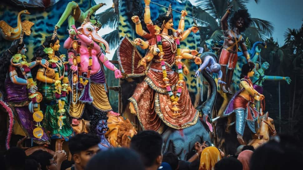 Cultural Journey Through India’s Vibrant Festivals from October to December