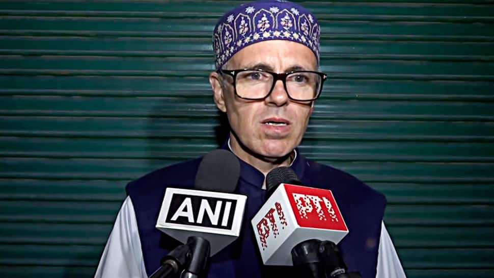 Article 370 Missing From Omar Abdullahs First Cabinet Meeting, Alleges J&K Opposition