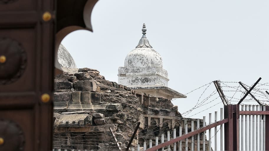 Gyanvapi Mosque Case: Varanasi Court Denies Hindu Side’s Plea For Fresh ...
