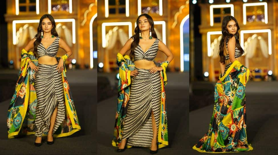 Anushka Sen Dazzles On The Ramp For ‘Entreprenaari X Gulabo’ Showcase In Mumbai