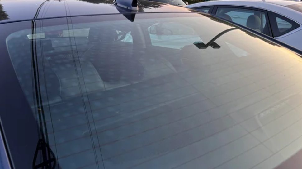 What Are Red Lines On Car’s Rear Glass For? Secret Safety Feature ...