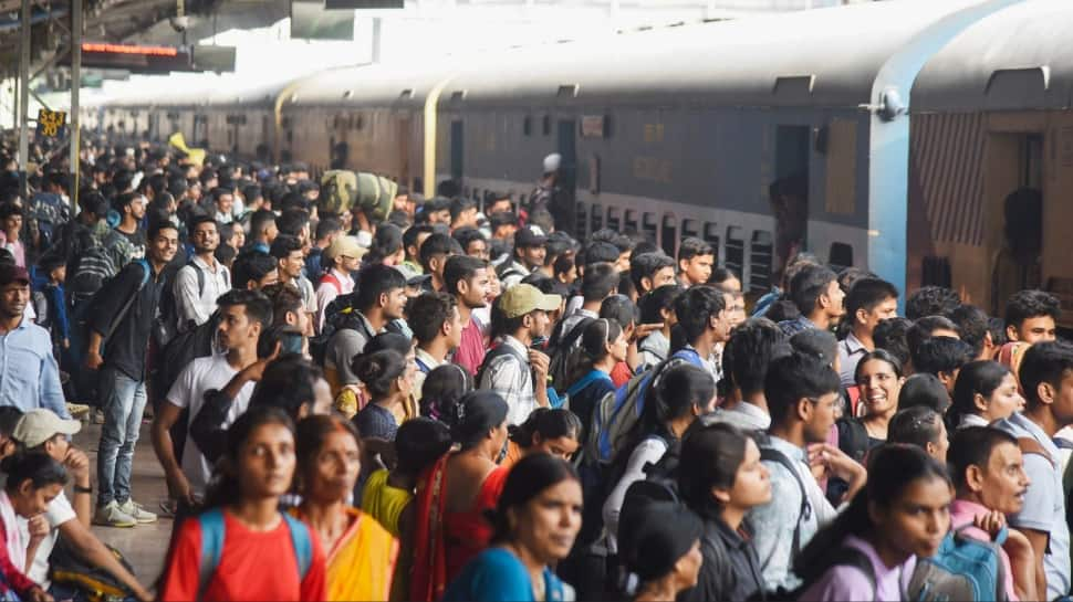 Over 1,400 Male Passengers Arrested For Travelling In Ladies-Solely Prepare Compartments, Say Railway Officers