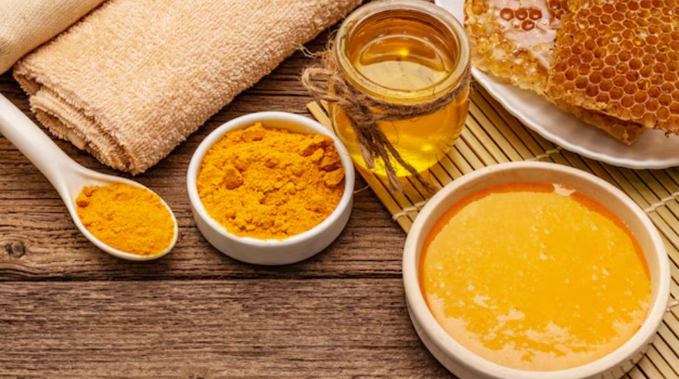 Turmeric and Honey Face Pack