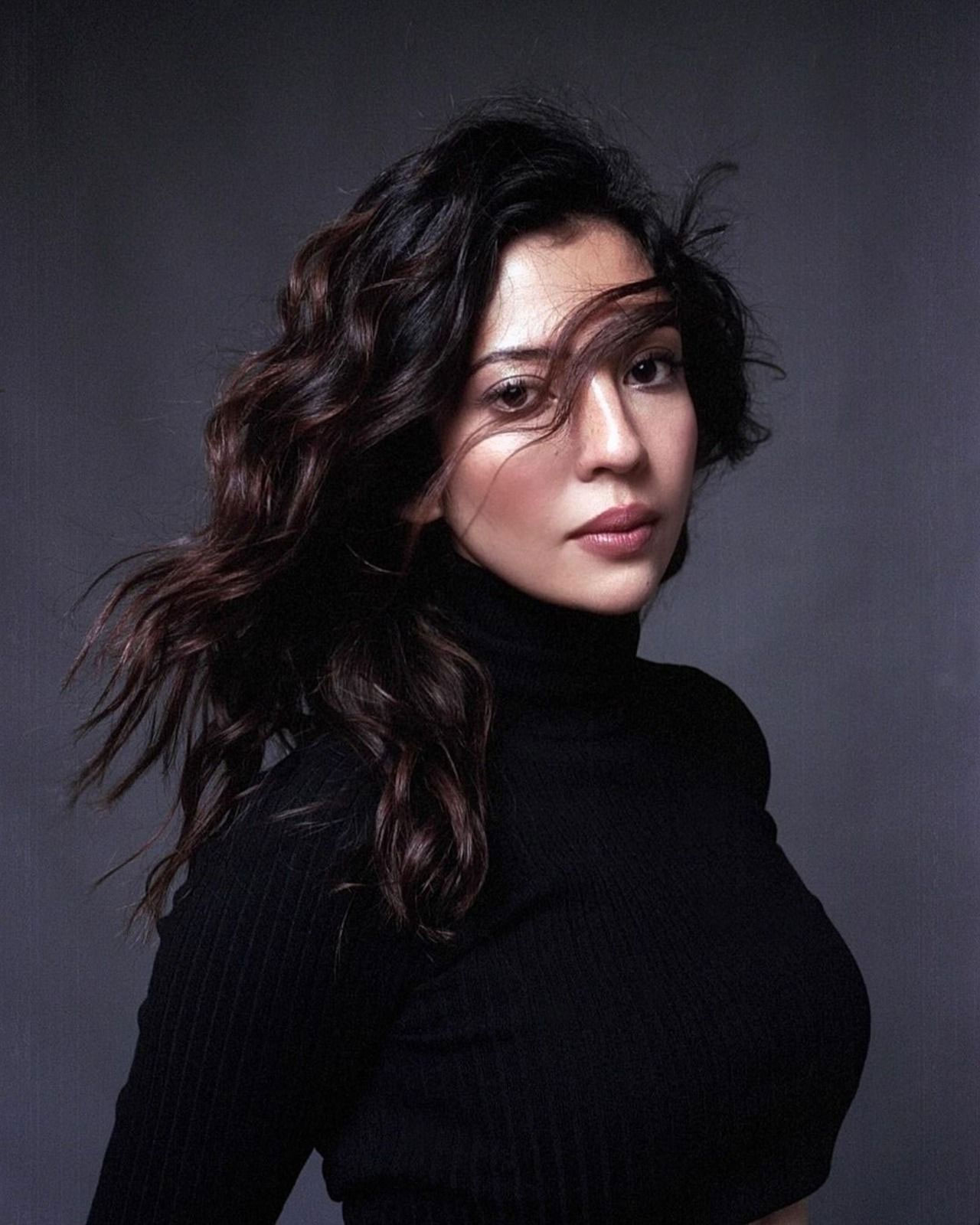 Barkha Singh's Hot Look