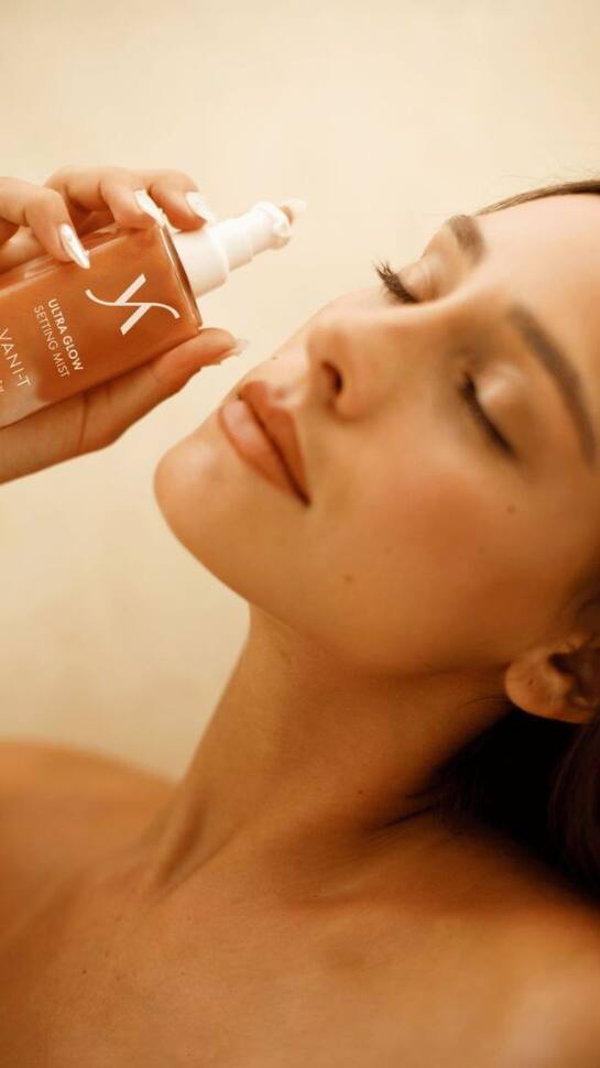 5 Best Makeup Fixers to Keep Your Look Fresh All Day 5 Best Makeup Fixers to Keep Your Look Fresh All Day