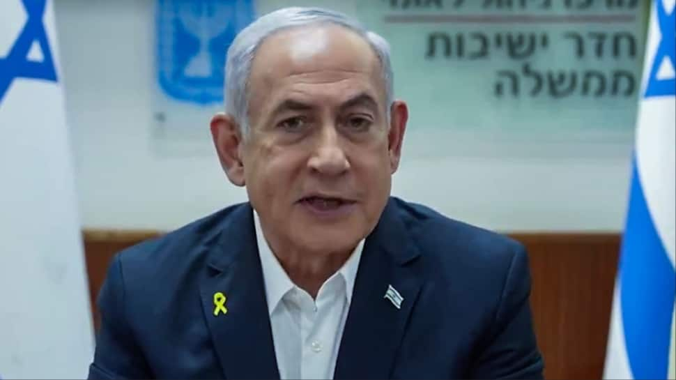 three Arrested For Throwing Flares At Netanyahus Personal Residence