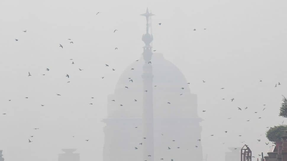 Delhi Air Air pollution: AQI Reaches Extreme Plus Degree, GRAP-IV Applied, Major Colleges Closed