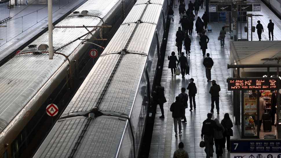 South Korea: Subway Delays Hit Capital As Rail Staff Push For Pay Hike