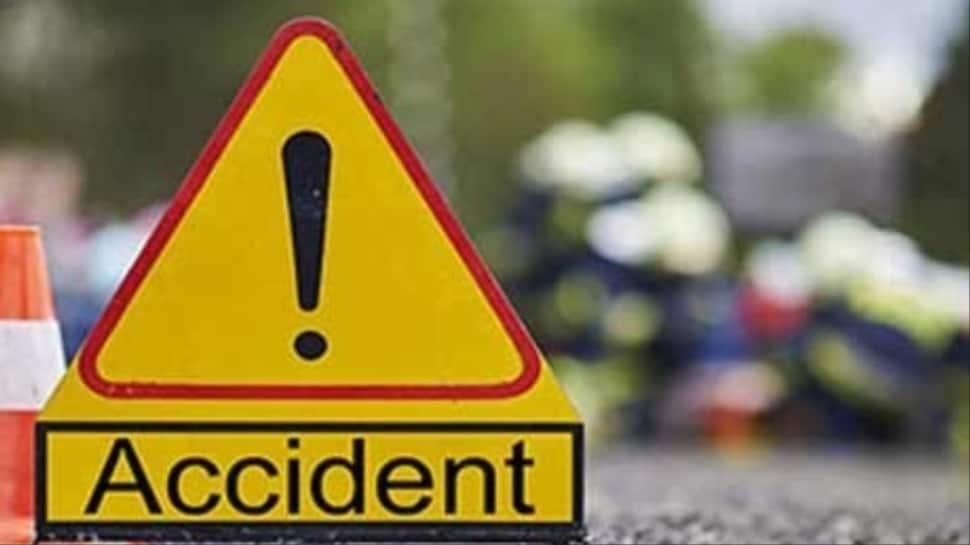 UP Information: three killed, four injured In Highway Accident On Jhansi-Khajuraho Freeway