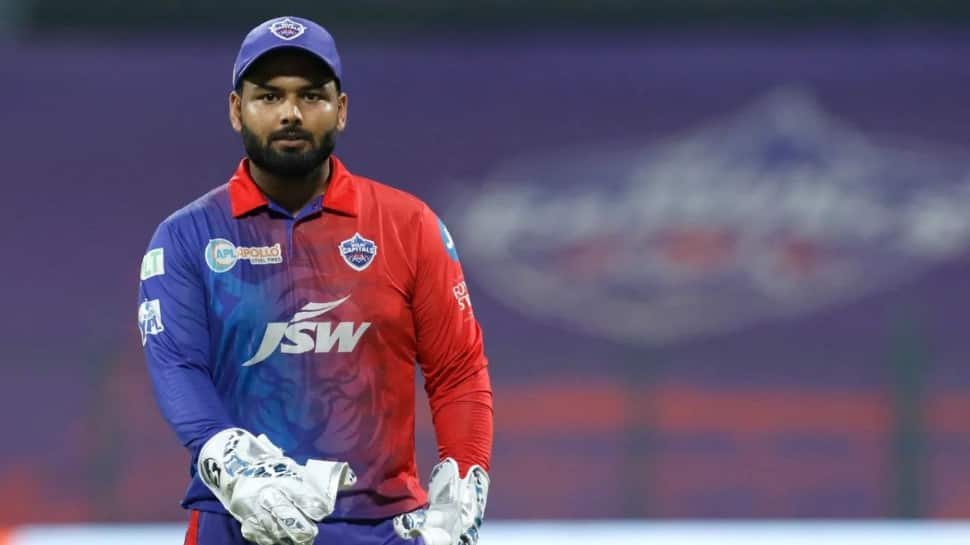 Will Rishabh Pant Breach 25-Crore Mark At IPL 2025 Mega Auction? Ex-CSK Star Predicts