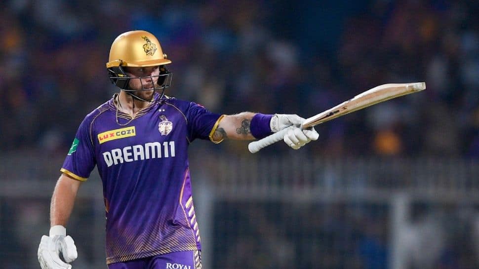 ‘He Is Explosive’: RCB Batting Coach Dinesh Karthik Happy To Pick Phil Salt In IPL 2025 Mega Auction