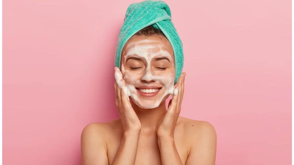 5 Simple Daily Practices for Maintaining Healthy Skin