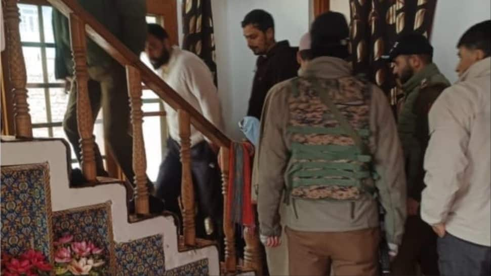 J&Ok Information: Police Conducts Raids In Batamaloo, HMT Areas Of Srinagar