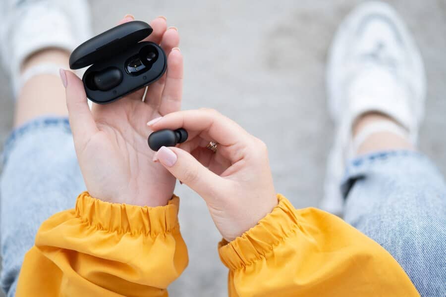 Cutting the Cord: A Guide to the Best Wireless Earbuds