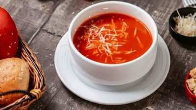 10 Delicious, Nutritious And Easy To Make Soups For Winters