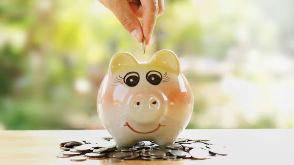 Top Wooden Piggy Banks to Teach Kids About Savings