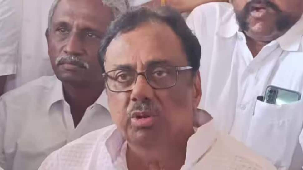 Former Tamil Nadu Congress President EVKS Elangovan Passes Away At 75 ...