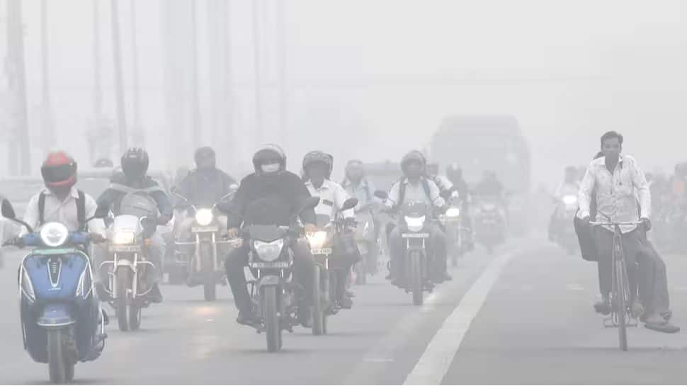 Delhi Air Air pollution: AQI Reaches ‘Extreme-Plus’ In A number of Areas Amid GRAP-Four Restrictions