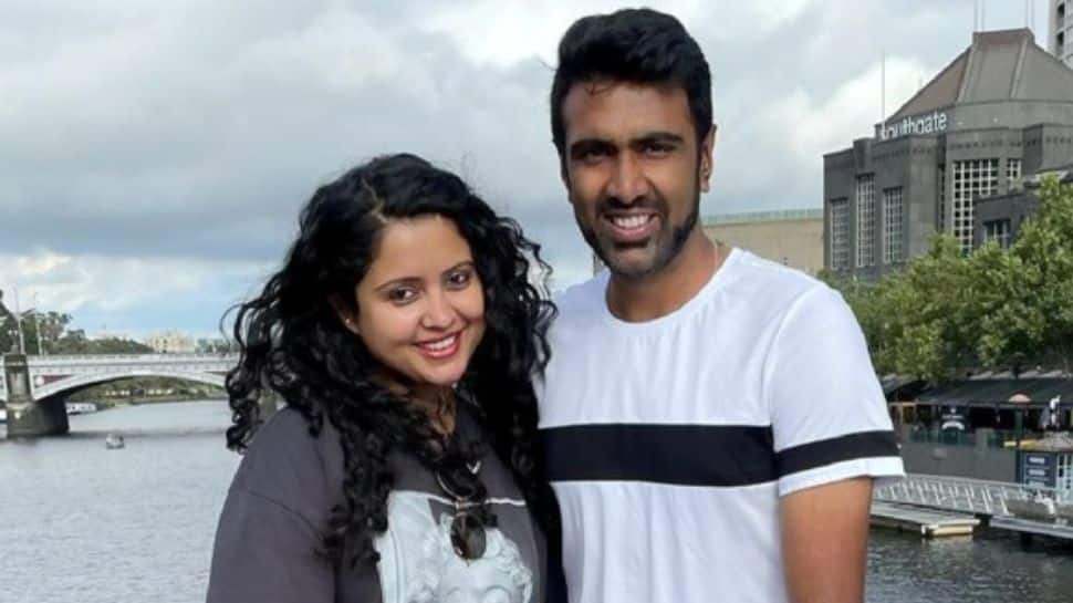 Proposal at the Cricket Ground