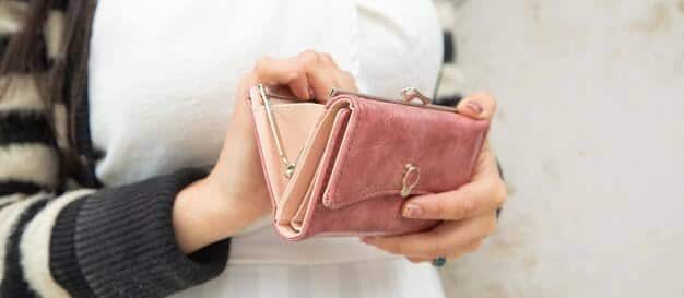Essential Elegance: A Guide to Women's Wallets