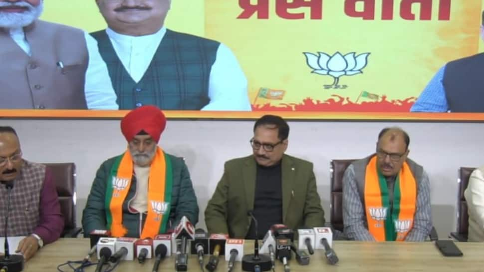 Setback For AAP As Former MLA Sukhbir Dalal Joins BJP