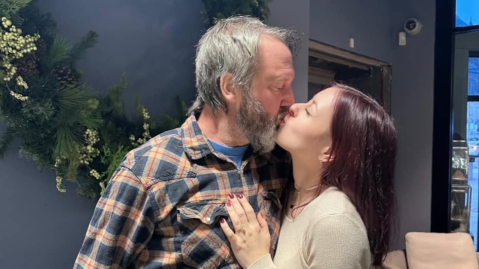 Comedian Tom Green Announces Engagement To Amanda; 'Luckiest Guy In The World'