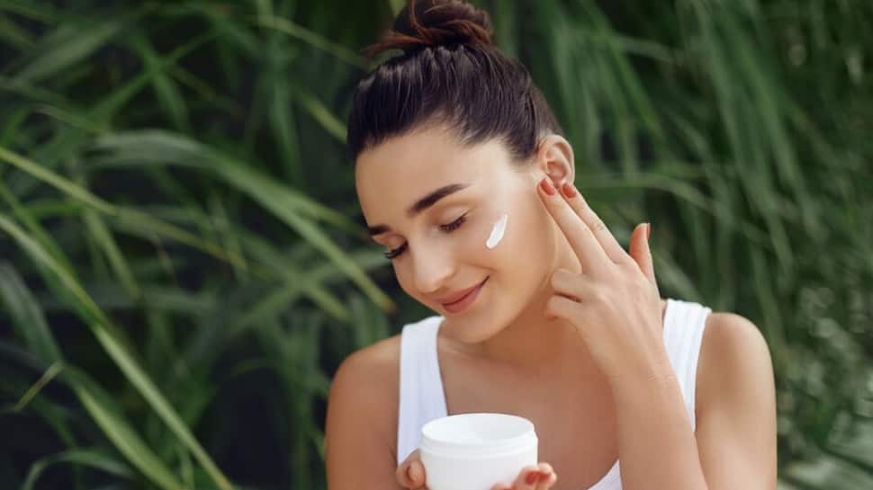 Buying a Face Moisturizer: Everything You Need to Know