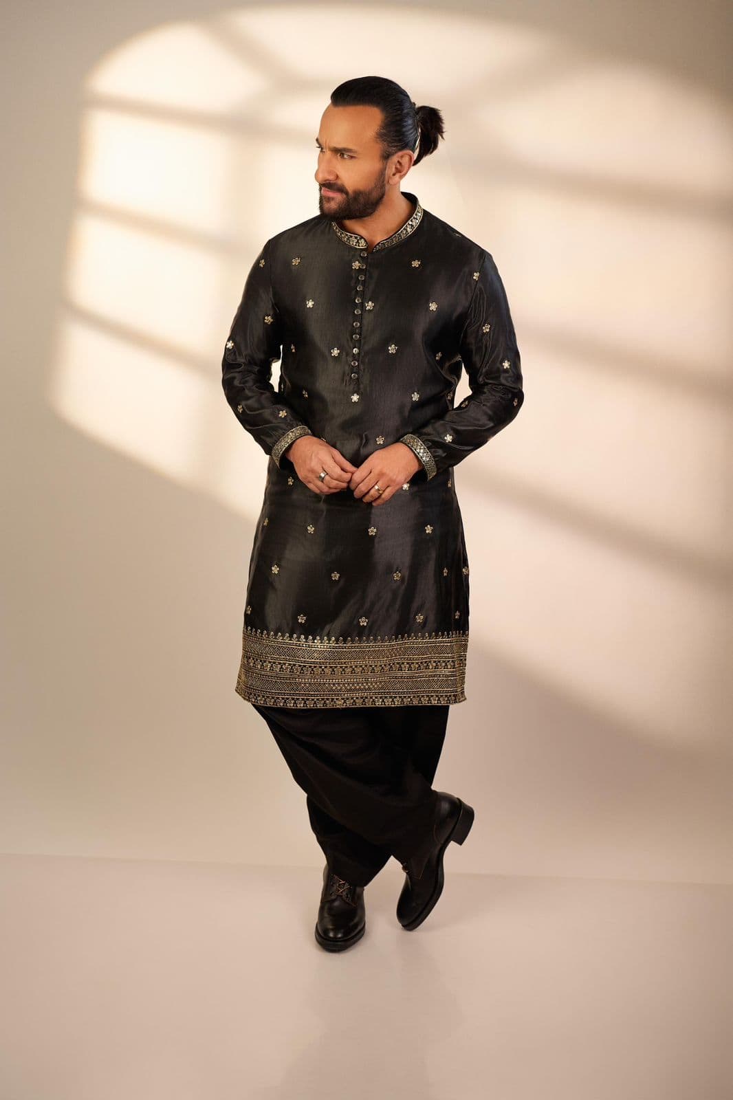 Saif Ali Khan's Top Fashion Moments Of 2024: Blending Elegance And Modernity | News | Zee News Saif Ali Khan's Top Fashion Moments Of 2024: Blending Elegance And Modernity | News | Zee News