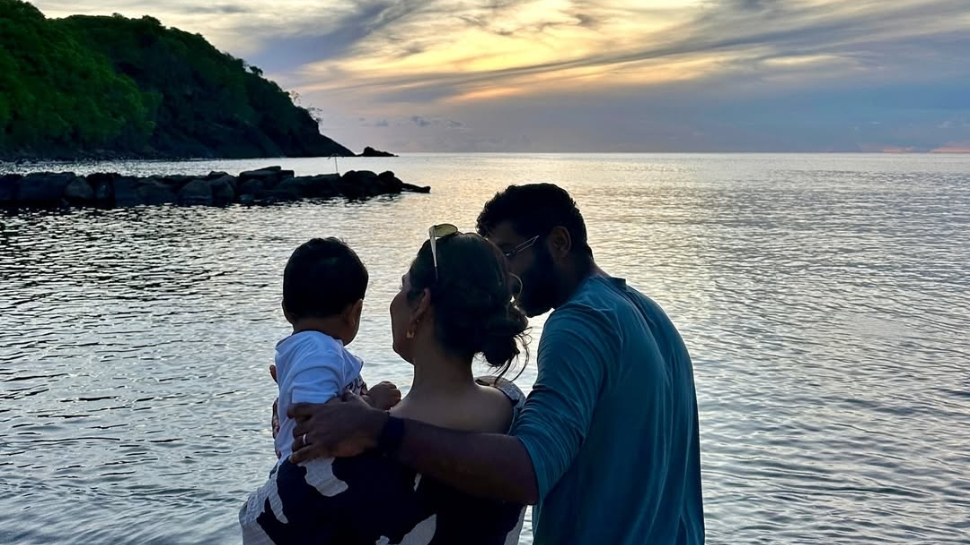 Jasprit Bumrah With Wife, Son At Beach