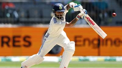 Virat Kohli In 1st Innings Of 1st Test In Perth